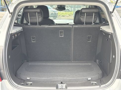 Used 2022 Chevrolet Trax LT w/ LT Convenience Package FWD image 8