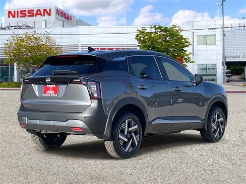 New 2026 Nissan Kicks SV image 4