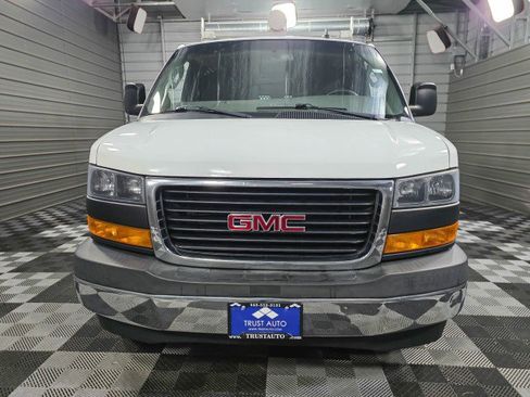 Used 2019 GMC Savana 2500 w/ Driver Convenience Package image 3