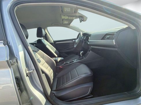 Certified 2024 Volkswagen Jetta SE FWD image 24