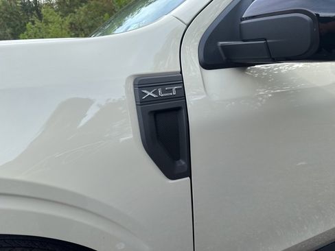 New 2025 Ford Maverick XLT w/ XLT Luxury Package image 7