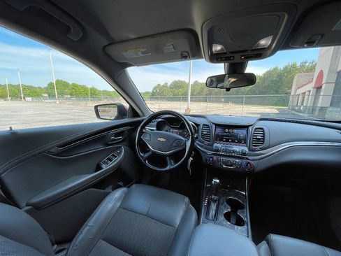 Used 2015 Chevrolet Impala LT FWD image 29