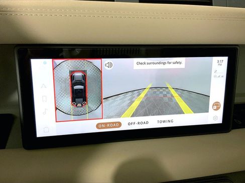 Used 2022 Land Rover Defender 110 SE image 21