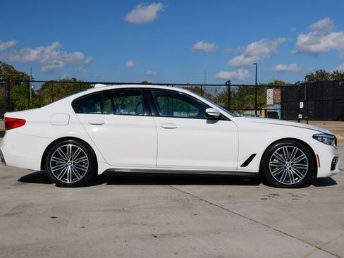 Used 2019 BMW 540i xDrive w/ M Sport Package image 18