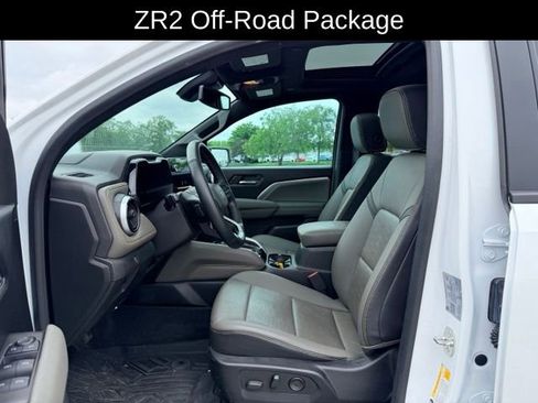 Used 2023 Chevrolet Colorado ZR2 w/ ZR2 Convenience Package III AWD/4WD image 8