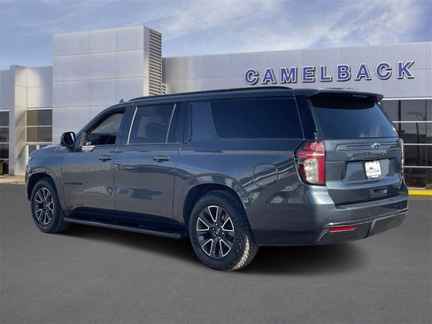 Used 2021 Chevrolet Suburban Z71 w/ Z71 Off-Road Package image 3