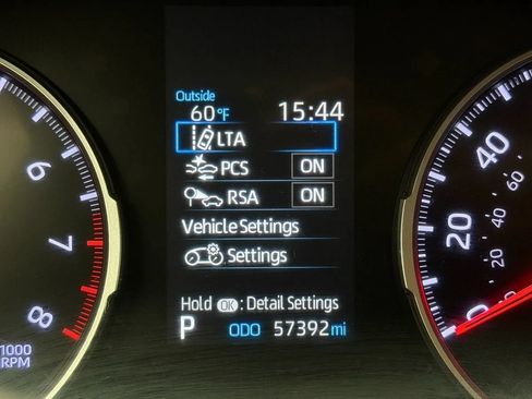 Used 2019 Toyota RAV4 LE AWD/4WD image 11