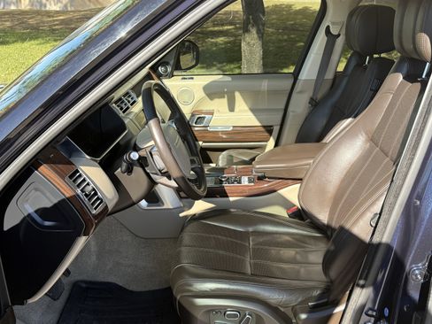 Used 2014 Land Rover Range Rover HSE image 31