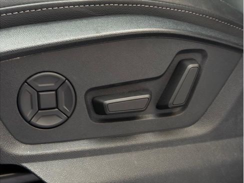 Used 2025 Audi Q7 3.0T Premium Plus AWD/4WD image 25