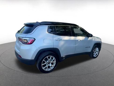 Used 2025 Jeep Compass Limited AWD/4WD image 15