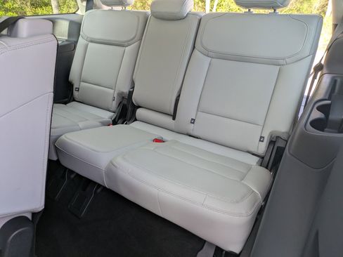 Certified 2025 Ford Expedition Platinum w/ Driver's Package image 33