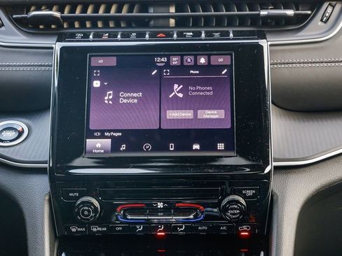 New 2025 Jeep Grand Cherokee Laredo X image 15