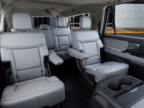 New 2027 Ford Expedition Max Platinum AWD/4WD image 11