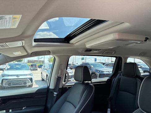 New 2026 Honda Odyssey Elite image 17