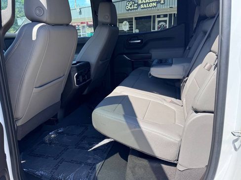 Used 2019 GMC Sierra 1500 SLT w/ SLT Premium Package AWD/4WD image 33
