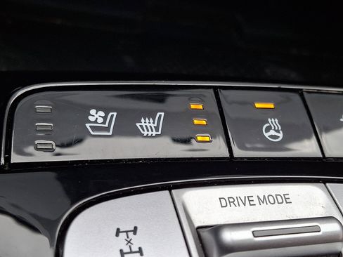 Used 2022 Hyundai Tucson Limited AWD/4WD image 25
