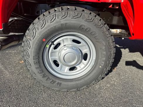 New 2026 Ford F250 XL w/ XL Off-Road Package image 12