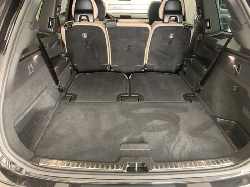 Certified 2025 Volvo XC90 B6 Plus image 7