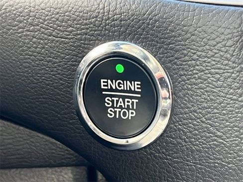 Used 2024 Ford Edge SEL image 29