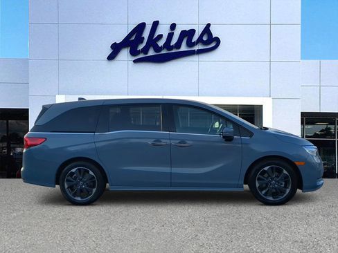 Used 2023 Honda Odyssey Elite image 1