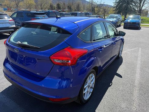 Used 2015 Ford Focus SE w/ Equipment Group 201A FWD image 4