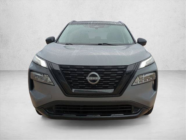 Used 2023 Nissan Rogue SV AWD/4WD image 2