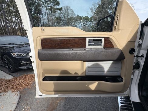 Used 2012 Ford F150 Lariat w/ Lariat Plus Pkg image 17