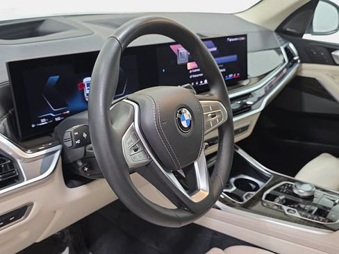 Used 2024 BMW X7 xDrive40i w/ Executive Package AWD/4WD image 12
