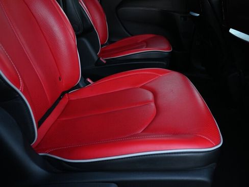 Used 2020 Chrysler Pacifica Limited w/ Quick Oder Package 2EV RED-S image 47