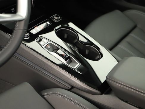 New 2025 Audi A5 2.0T Prestige image 17