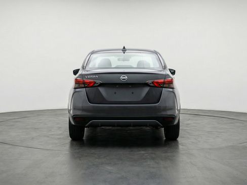 Used 2025 Nissan Versa SV image 7