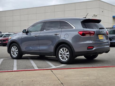 Used 2020 Kia Sorento LX w/ LX I4 Convenience Package FWD image 5