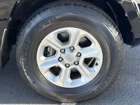 Used 2022 Toyota 4Runner SR5 image 13