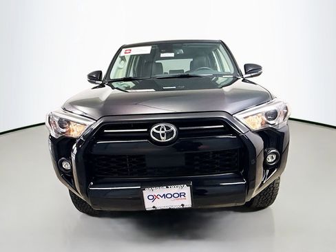 Certified 2022 Toyota 4Runner SR5 Premium image 2