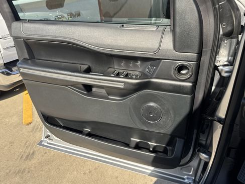 Certified 2021 Ford Expedition XLT image 20