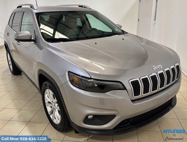 Used 2019 Jeep Cherokee Latitude w/ Popular Appearance Group FWD image 7