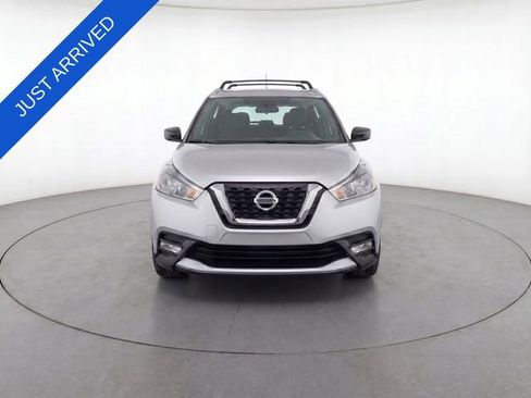 Used 2019 Nissan Kicks SR w/ SR Premium Package image 5