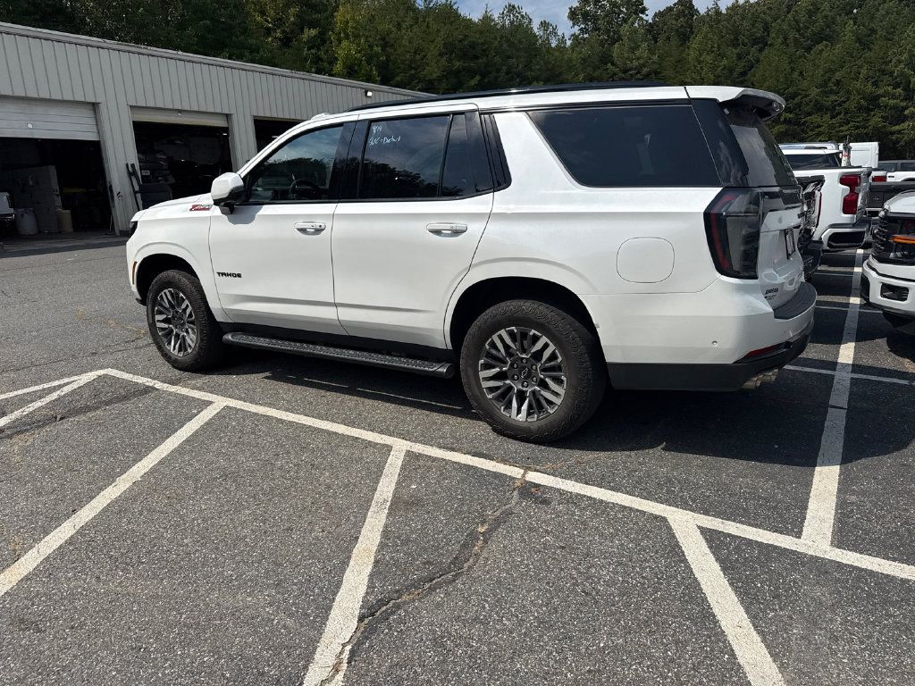 Used 2025 Chevrolet Tahoe Z71 w/ Comfort Package AWD/4WD image 11