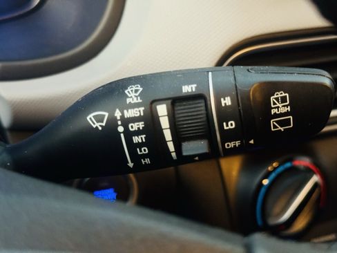 Used 2021 Hyundai Kona SEL w/ Cargo Package image 32