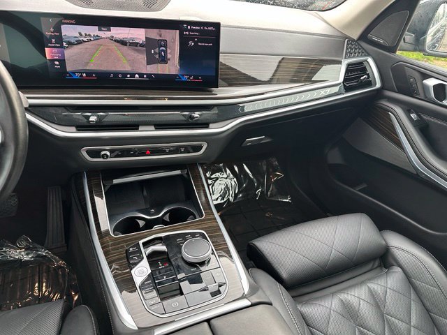 Used 2024 BMW X7 xDrive40i AWD/4WD image 22