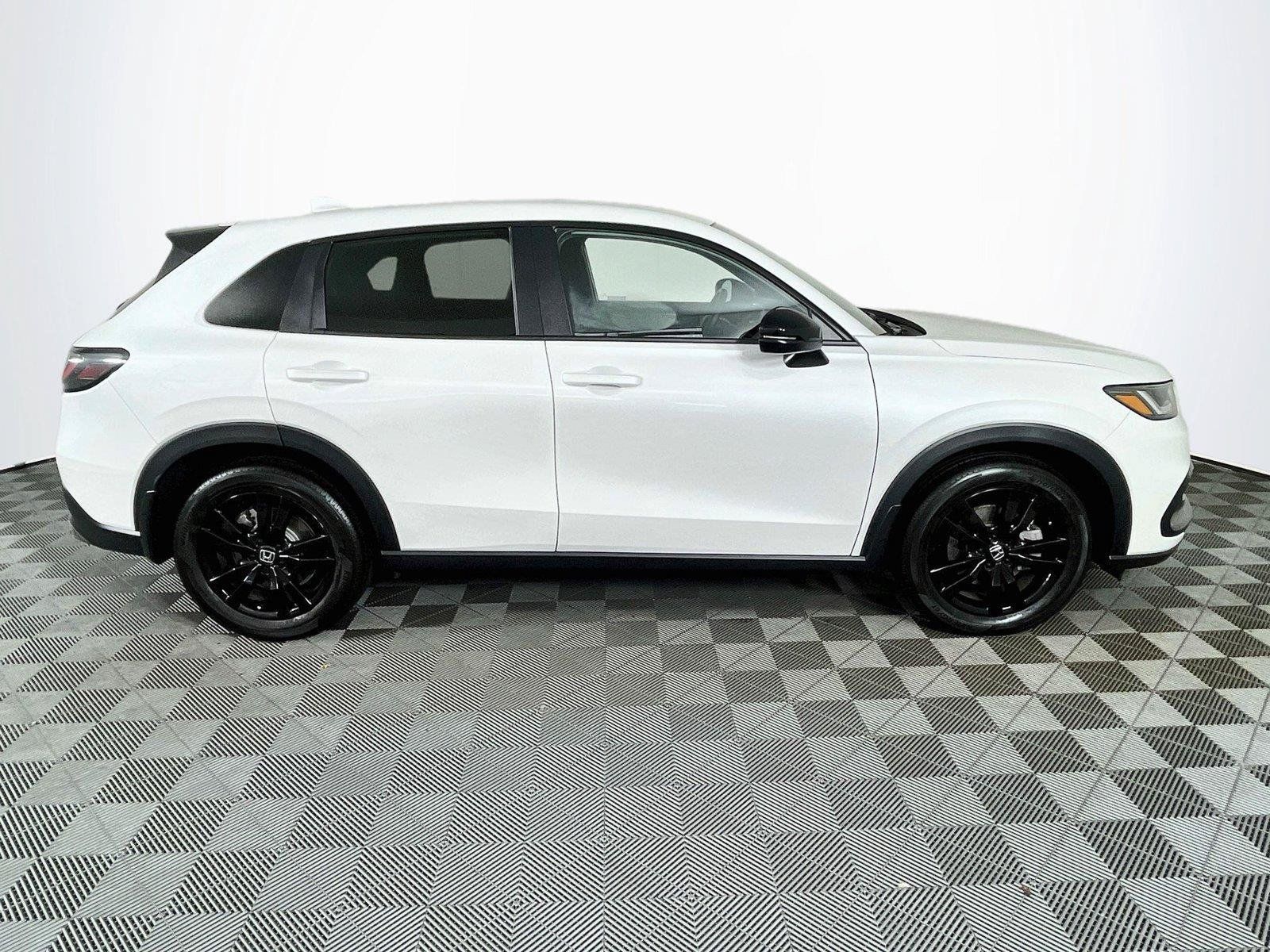 Certified 2026 Honda HR-V Sport image 12