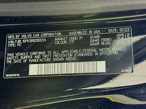 Used 2024 Volvo S60 B5 Core image 12