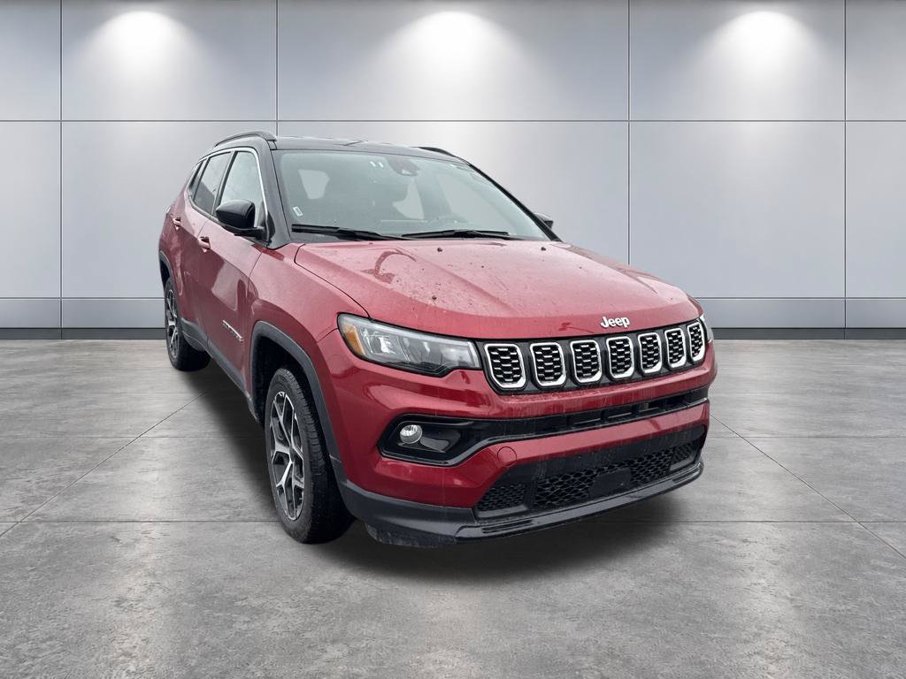 Used 2025 Jeep Compass Limited AWD/4WD image 33
