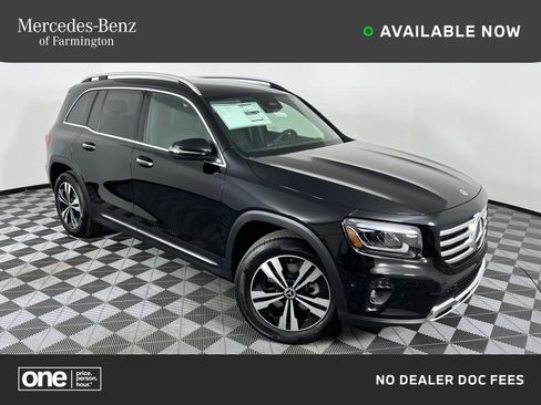Used 2025 Mercedes-Benz GLB 250 image 1