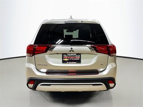 Used 2020 Mitsubishi Outlander SE image 8