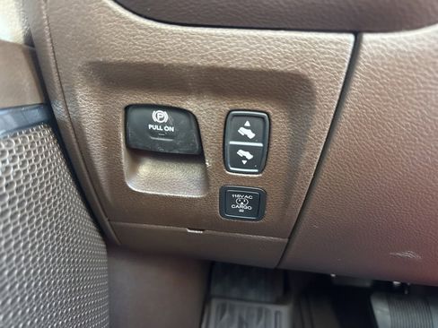 New 2026 RAM 1500 Laramie AWD/4WD image 13