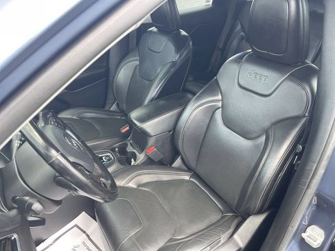 Used 2020 Jeep Cherokee Limited FWD image 15