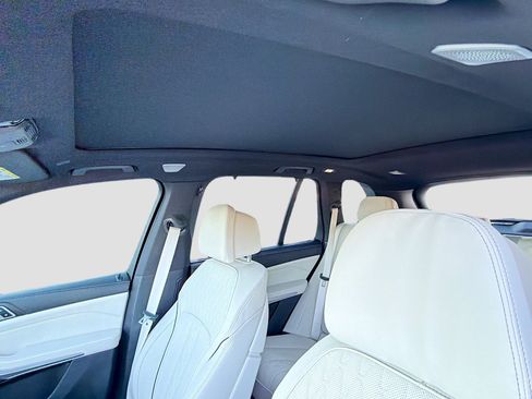 Used 2025 BMW X5 M60i image 26