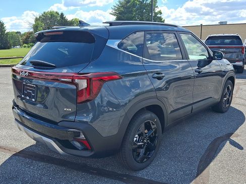 New 2026 Kia Seltos EX w/ EX Sunroof Package AWD/4WD image 3