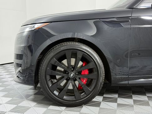 Used 2023 Land Rover Range Rover Sport First Edition image 12